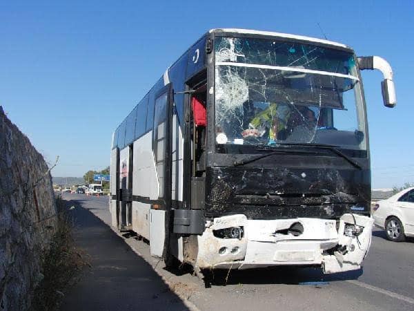 Hasarlı Otobüs